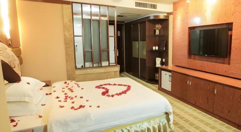 Airport Liwan Hotel Guangzhou Exterior photo